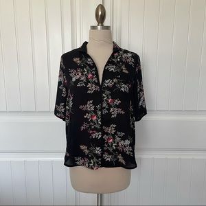 Francesca's Collections Black Floral Blouse